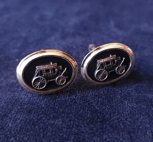 Vintage Wells Fargo Stagecoach Mens Wrist Cufflinks Black and Gold Toned Western